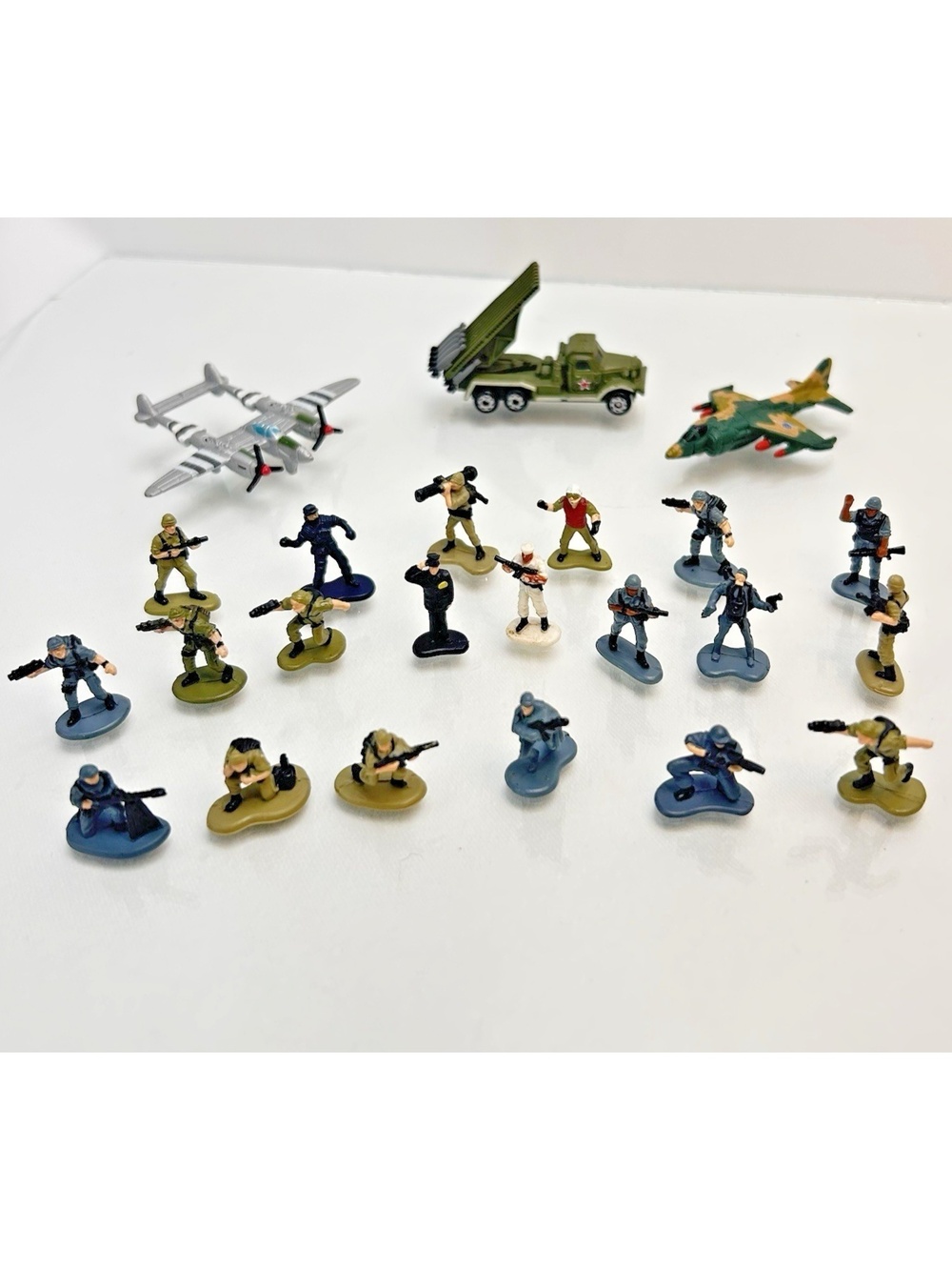 Micro Machines Military Figures Soldiers, BM-13 Katyusha & Planes **Read**